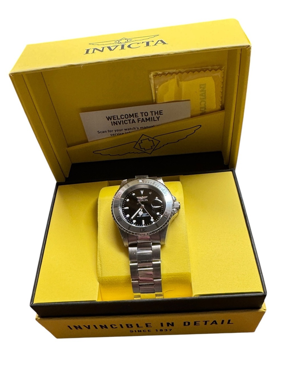 Invicta Pro Diver Men's Silver Stainless Steel Watch with Black Dial
